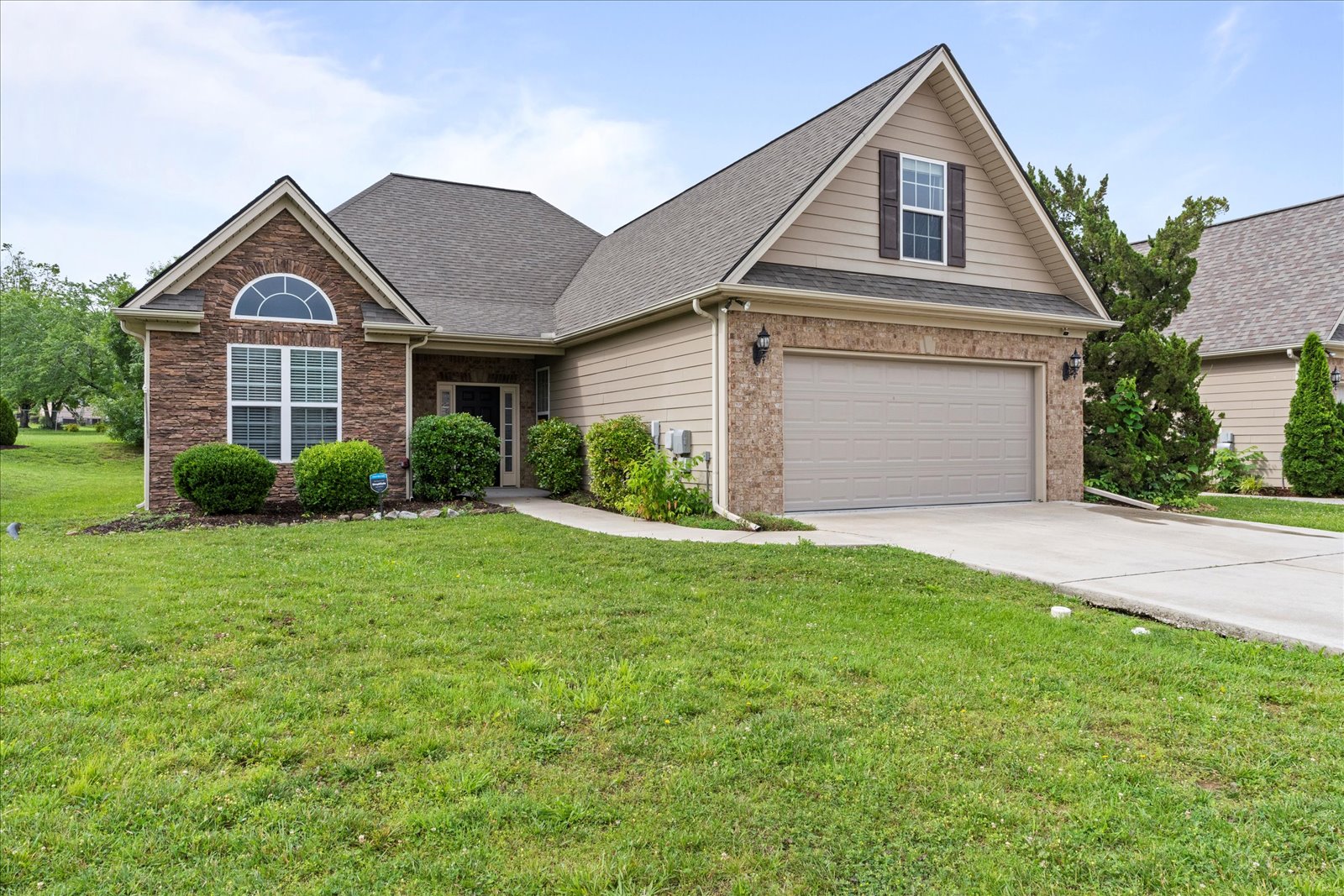 2858 Amsterdam Lane